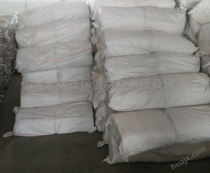 徐州高容重硅酸铝针刺毯产品特点